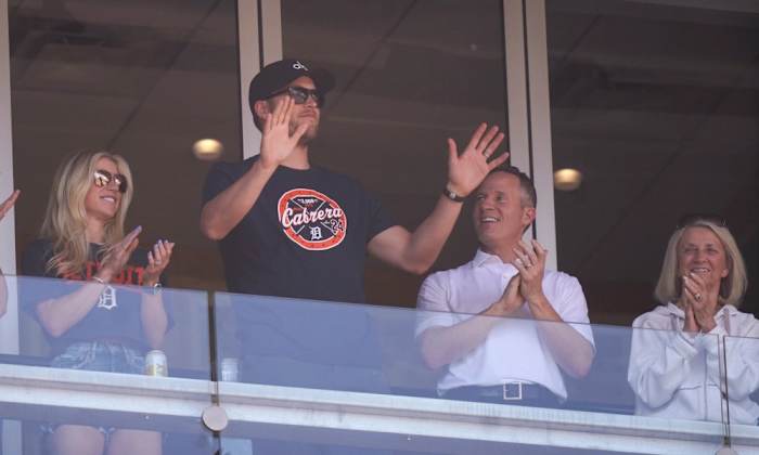 42e21b1757404ea1bf5b639d04071084